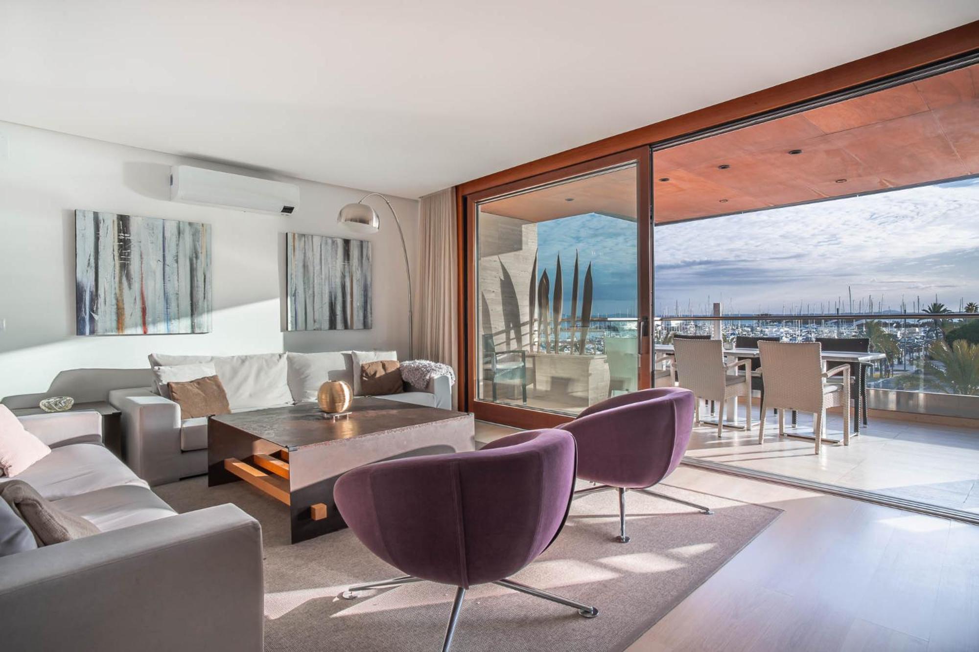Luxury Sea View Apartment In Puerto De Alcudia Ngoại thất bức ảnh