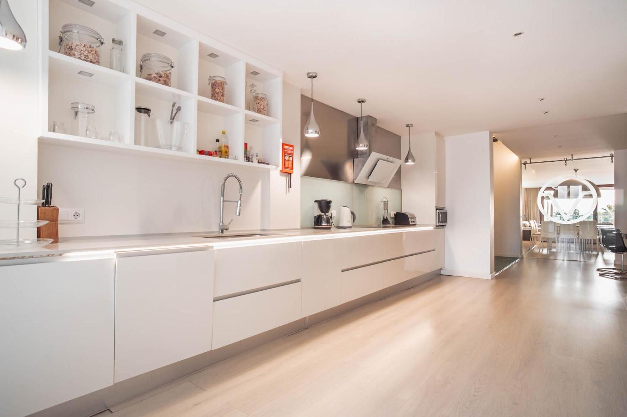 Luxury Sea View Apartment In Puerto De Alcudia Ngoại thất bức ảnh